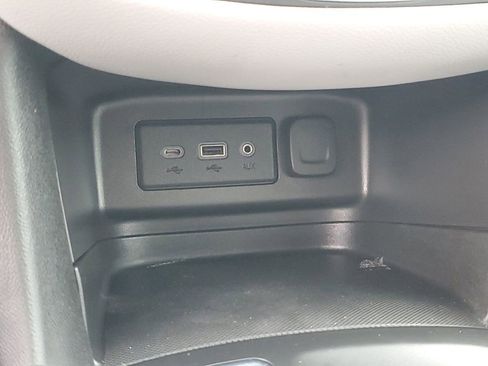 Certified 2023 Chevrolet Equinox LS w/ LS Convenience Package FWD image 18