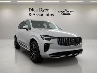 New 2026 Volvo XC90 B5 Core