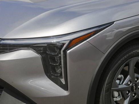 New 2026 Kia K4 FWD image 5