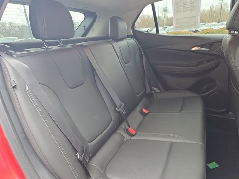 Used 2024 Buick Encore GX Sport Touring image 34