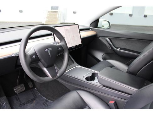 Used 2021 Tesla Model Y Long Range AWD/4WD image 8