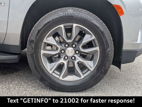Used 2023 Chevrolet Suburban LS RWD image 13