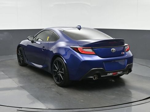 Used 2025 Toyota GR86 Premium RWD image 5