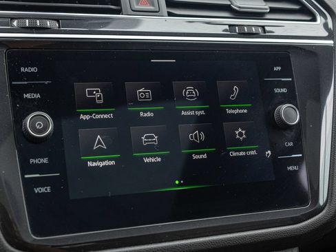 Certified 2024 Volkswagen Tiguan SE R-Line AWD/4WD image 17