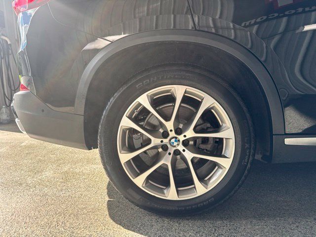 Used 2020 BMW X5 xDrive40i w/ Convenience Package AWD/4WD image 28