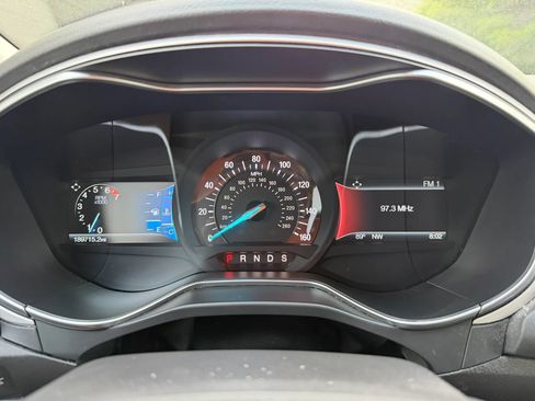 Used 2015 Ford Fusion SE FWD image 21