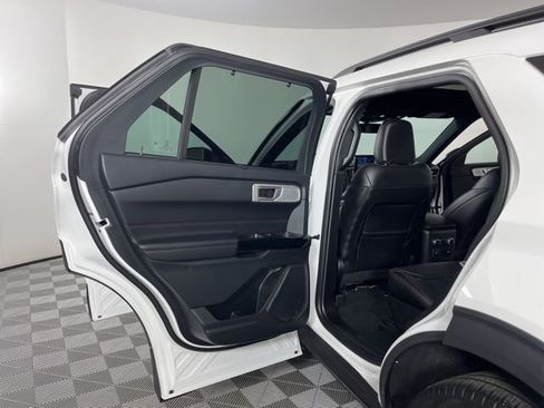 Used 2024 Ford Explorer ST w/ Equipment Group 401A image 43