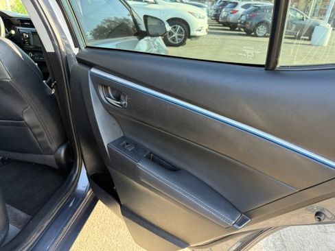 Used 2016 Toyota Corolla S image 19