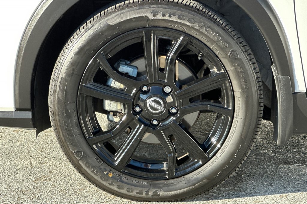 Certified 2025 Nissan Kicks SV w/ Illumination Package FWD image 26