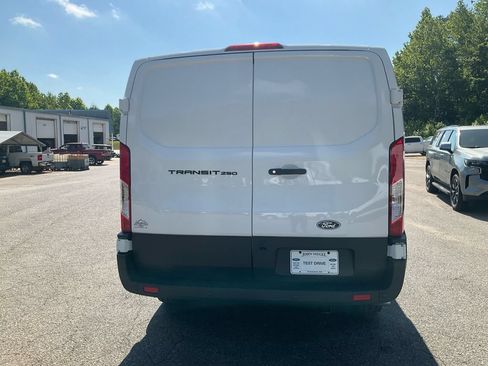 New 2026 Ford Transit 250 Low Roof RWD image 6