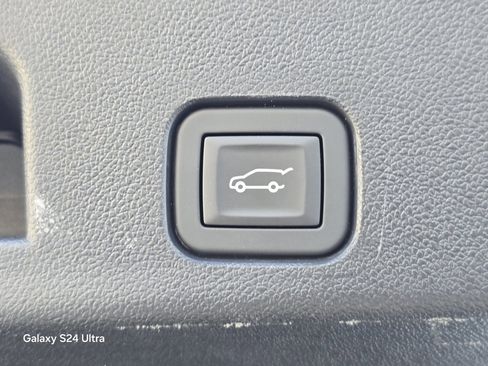 Used 2025 Buick Enclave Avenir w/ Trailering Package, 5000 lbs. image 34