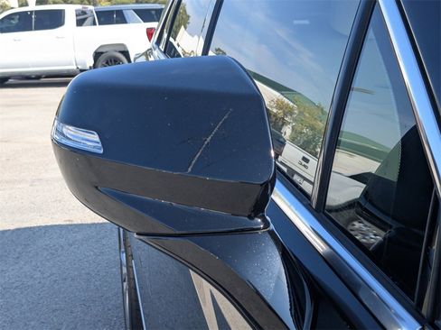 Certified 2024 Cadillac XT5 Premium Luxury image 11