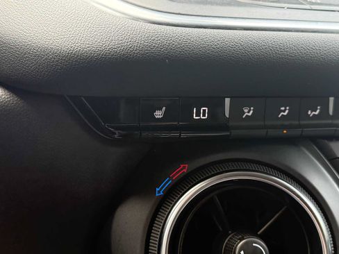 Used 2024 Chevrolet Blazer LT AWD/4WD image 26
