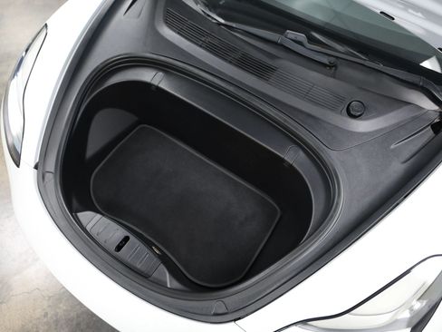 Used 2018 Tesla Model 3 Mid Range image 48