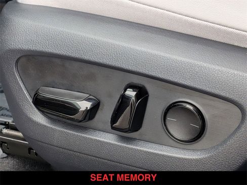 Used 2025 Lexus RX 350 Premium w/ Convenience Package image 10