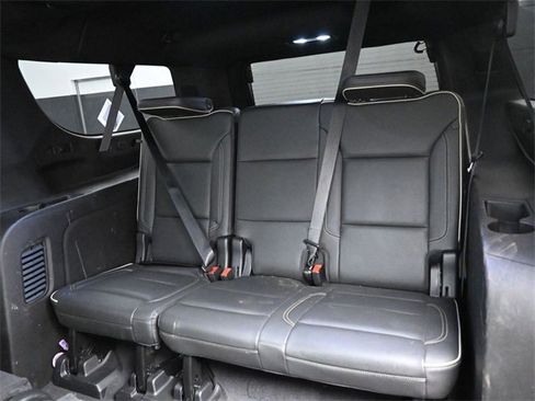 Used 2021 Chevrolet Suburban Premier w/ Premium Package image 16