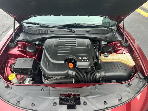 Used 2017 Dodge Charger SXT w/ Plus Group image 32