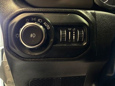 Used 2022 Jeep Wrangler Unlimited Sport image 22