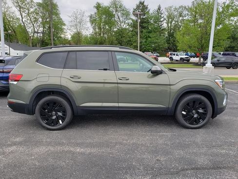 New 2026 Volkswagen Atlas SE AWD/4WD image 2