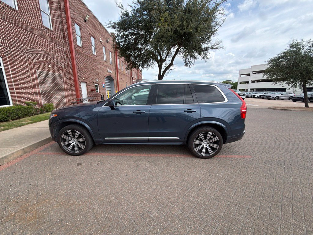 Used 2024 Volvo XC90 T8 Plus w/ Protection Package Premier AWD/4WD image 4