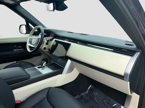 Used 2024 Land Rover Range Rover Autobiography AWD/4WD image 15