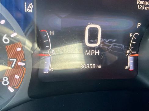 Used 2025 Jeep Compass Limited AWD/4WD image 11
