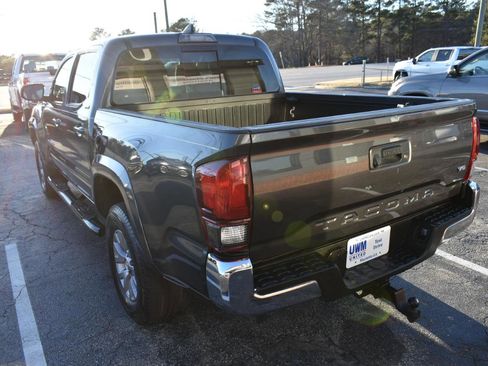 Used 2019 Toyota Tacoma SR5 image 8
