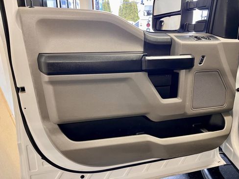 Used 2017 Ford F350 XL image 18