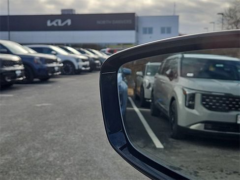 Used 2022 BMW 330i xDrive 330i xDrive w/ Driving Assistance Package image 25