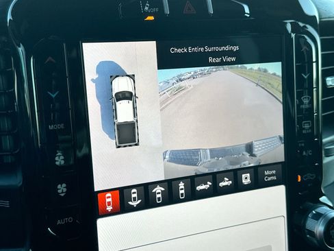 Used 2024 RAM 2500 Limited image 17