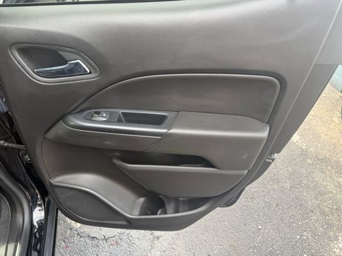 Used 2018 Chevrolet Colorado LT image 18