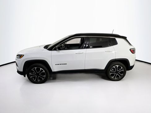 Used 2022 Jeep Compass Limited image 8