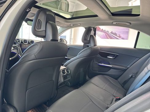 Used 2023 Mercedes-Benz C 300 4MATIC Sedan image 39