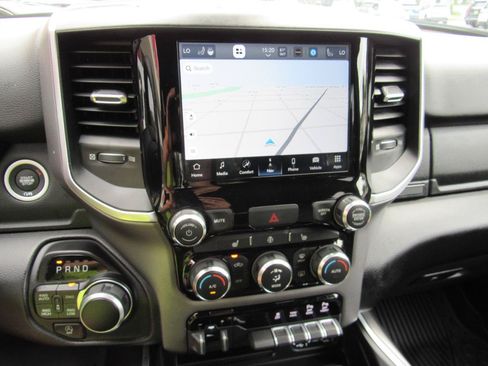 Used 2022 RAM 1500 Big Horn AWD/4WD image 27