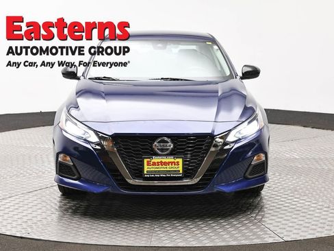 Used 2021 Nissan Altima 2.5 SR AWD/4WD image 2