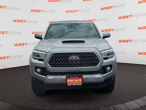 Used 2019 Toyota Tacoma TRD Sport image 8