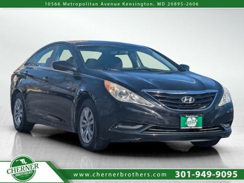 Used 2011 Hyundai Sonata GLS image 1