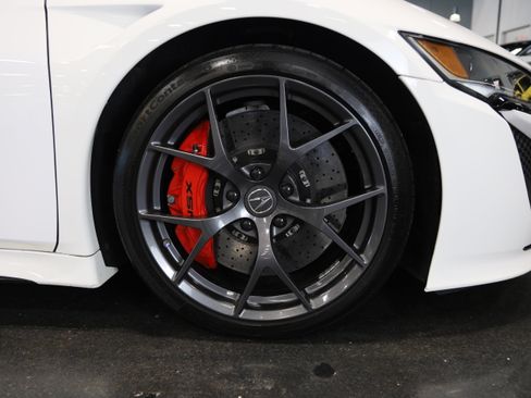 Used 2017 Acura NSX AWD/4WD image 11