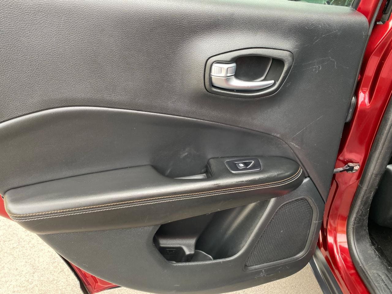 Used 2021 Jeep Compass Latitude FWD image 37