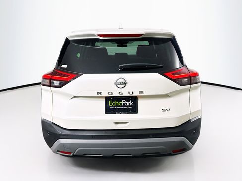 Used 2023 Nissan Rogue SV FWD image 7