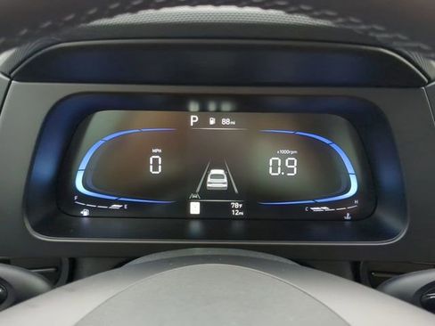 New 2025 Hyundai Elantra Sport image 24