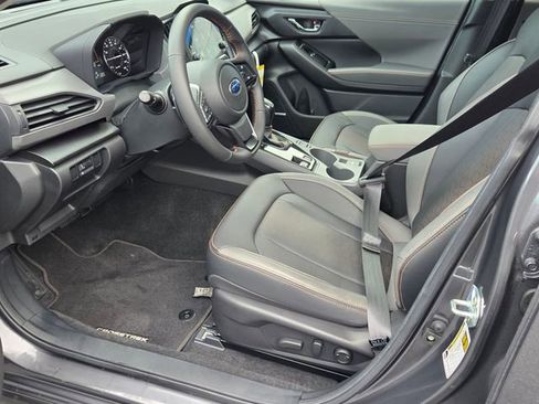 Certified 2025 Subaru Crosstrek 2.5i Limited w/ Crosstrek Mirror Package image 14