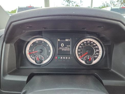 Used 2021 RAM 1500 Classic SLT AWD/4WD image 34