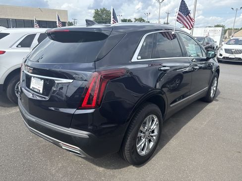 Used 2022 Cadillac XT5 Premium Luxury image 5