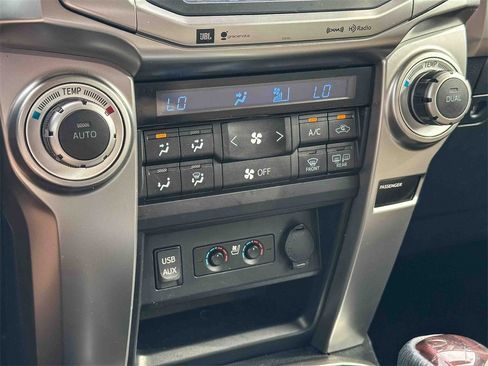 Used 2018 Toyota 4Runner Limited image 33