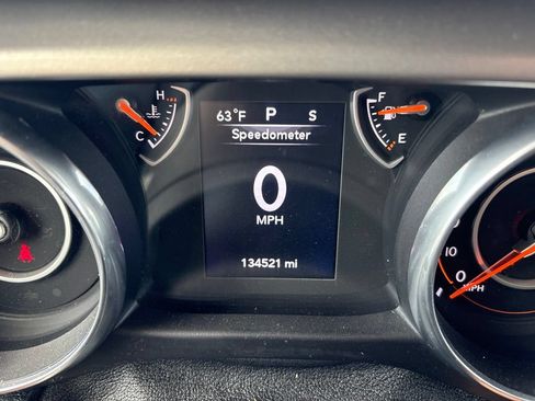 Used 2018 Jeep Wrangler Unlimited Sport S AWD/4WD image 27