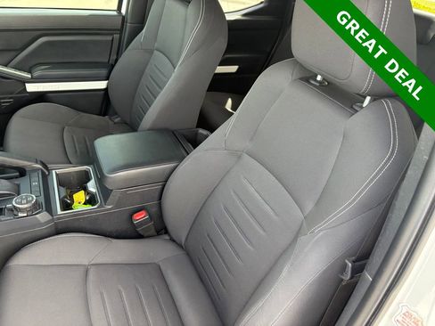 Used 2024 Toyota Tacoma TRD Off-Road image 31