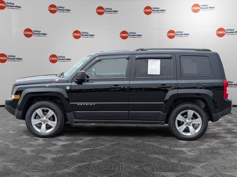 Used 2017 Jeep Patriot Latitude AWD/4WD image 8