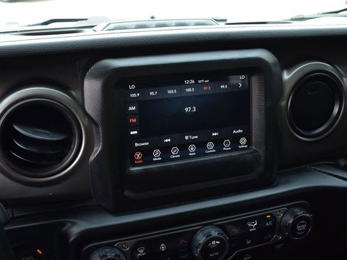 Used 2023 Jeep Wrangler Unlimited w/ Cold Weather Group AWD/4WD image 50