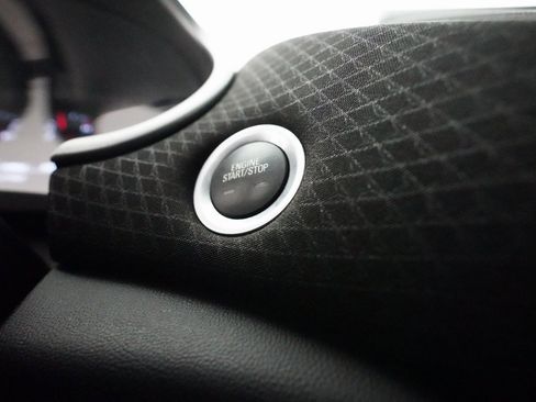 Used 2023 Chevrolet Malibu LT image 30